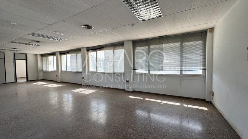 Nave Logística en Alquiler en Coslada de 2.524 m²