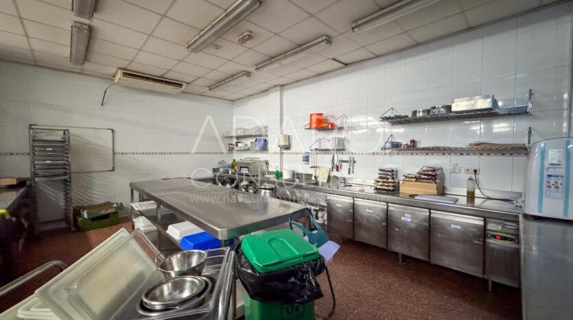 Nave Frigorífica en Venta en Móstoles de 633 m²