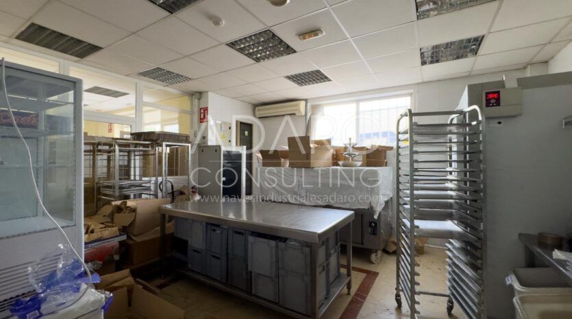 Nave Frigorífica en Venta en Móstoles de 633 m²