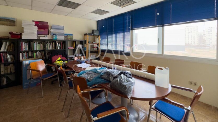 Nave Frigorífica en Venta en Móstoles de 633 m²