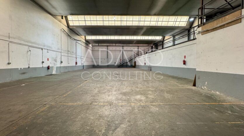 Nave Industrial en Alquiler en Vallecas de 1.203 m²