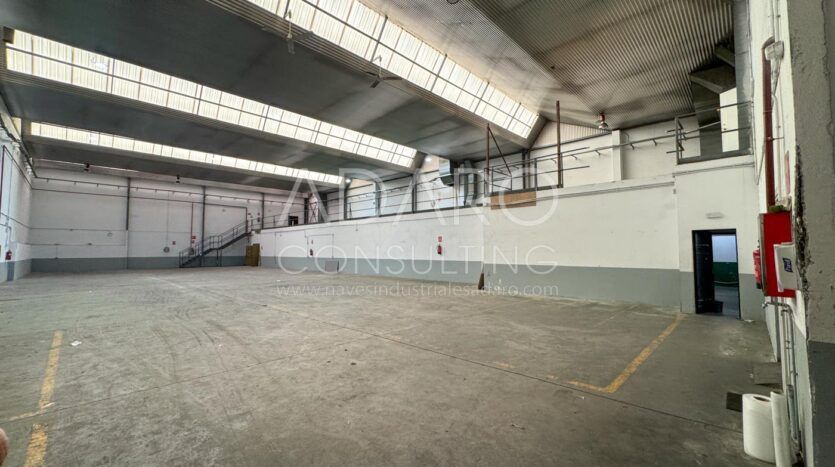 Nave Industrial en Alquiler en Vallecas de 1.203 m²