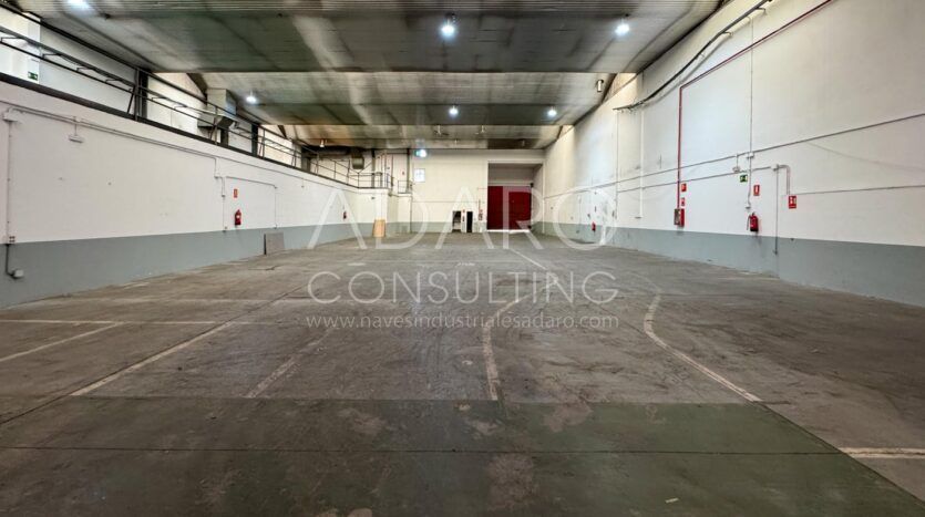 Nave Industrial en Alquiler en Vallecas de 1.203 m²