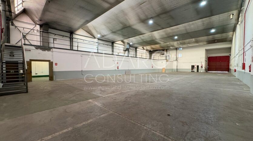 Nave Industrial en Alquiler en Vallecas de 1.203 m²