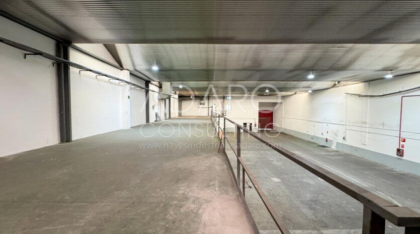 Nave Industrial en Alquiler en Vallecas de 1.203 m²