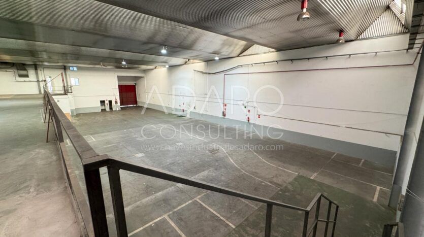 Nave Industrial en Alquiler en Vallecas de 1.203 m²