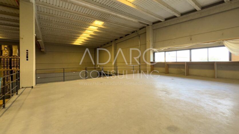Alquiler de Nave Logística en San Agustín del Guadalix de 3.918 m2