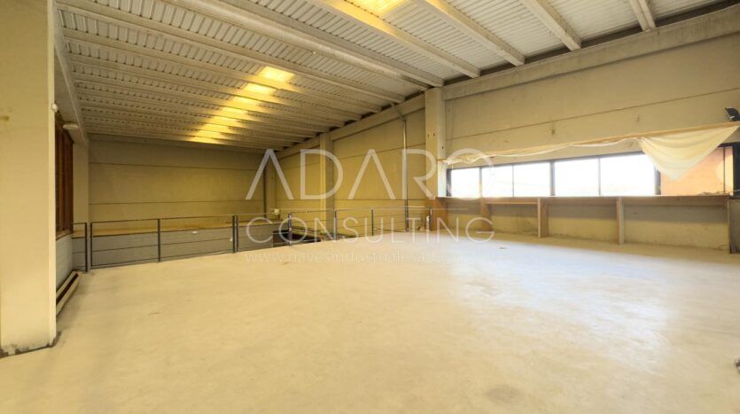 Alquiler de Nave Logística en San Agustín del Guadalix de 3.918 m2