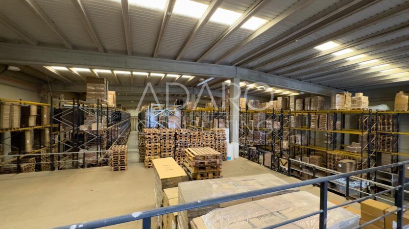 Alquiler de Nave Logística en San Agustín del Guadalix de 3.918 m2