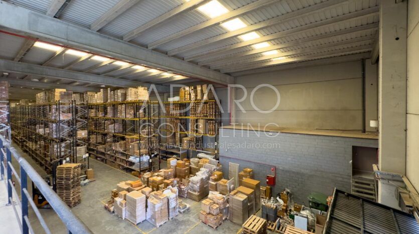 Alquiler de Nave Logística en San Agustín del Guadalix de 3.918 m2