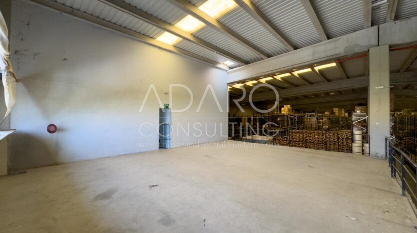 Alquiler de Nave Logística en San Agustín del Guadalix de 3.918 m2