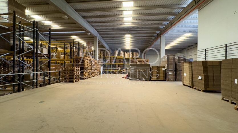 Alquiler de Nave Logística en San Agustín del Guadalix de 3.918 m2