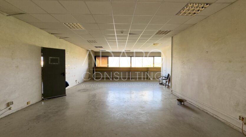 Alquiler de Nave Logística en San Agustín del Guadalix de 3.918 m2