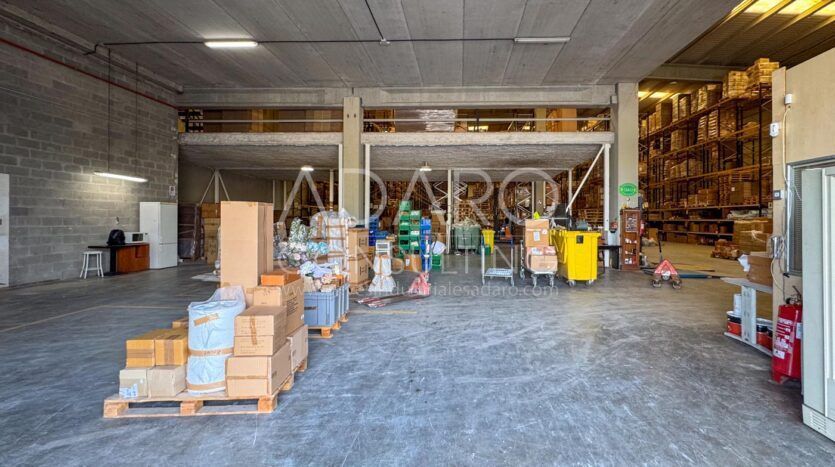 Alquiler de Nave Logística en San Agustín del Guadalix de 3.918 m2