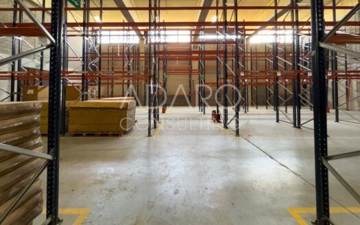 Alquiler de Nave Logística en San Agustín del Guadalix de 3.712 m²