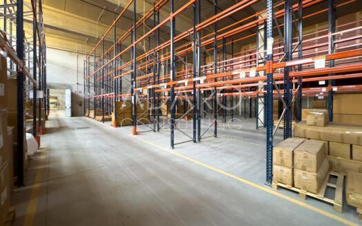 Alquiler de Nave Logística en San Agustín del Guadalix de 3.712 m²