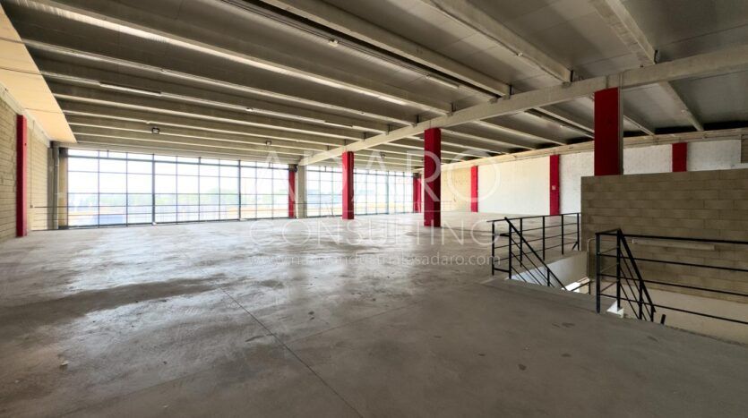 Alquiler de Nave Industrial en Alcalá de Henares de 2.800 m²