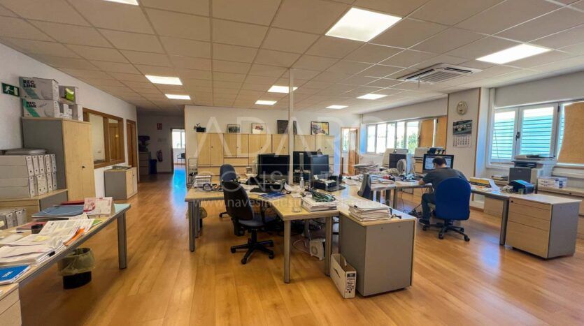Nave industrial en venta en Cabanillas del Campo 780.000 €