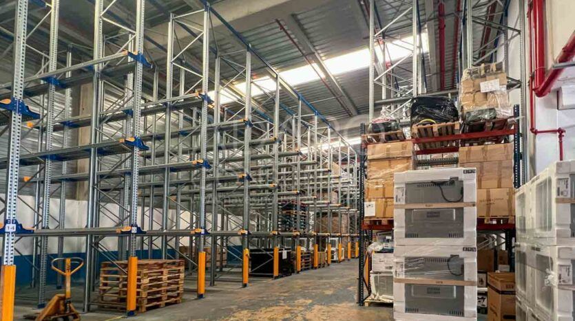 Nave industrial en venta en Cabanillas del Campo 780.000 €