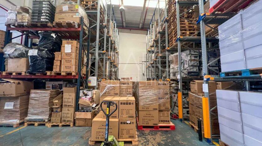 Nave industrial en venta en Cabanillas del Campo 780.000 €