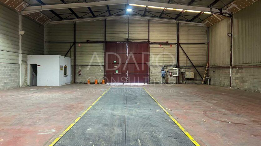 Alquiler de nave en Alcalá de Henares 1.222 m²