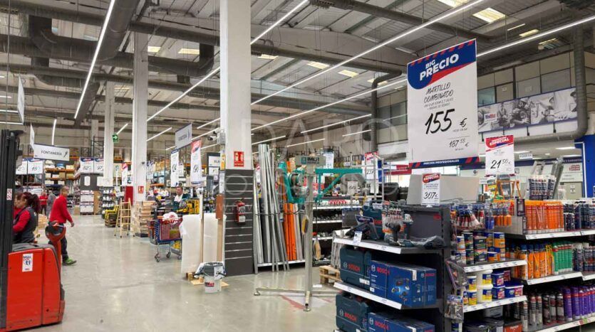 Alquiler de Nave Industrial en Getafe 7081 m²