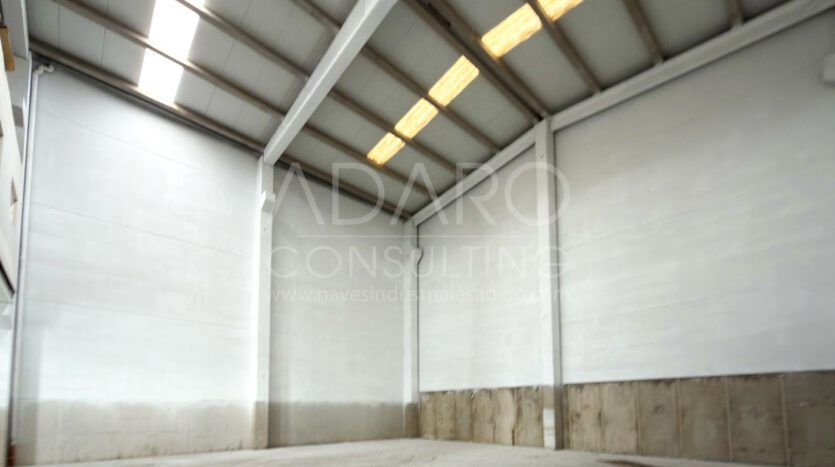 Alquiler de Nave Industrial en Rivas Vaciamadrid con una superficie total de 557 m²