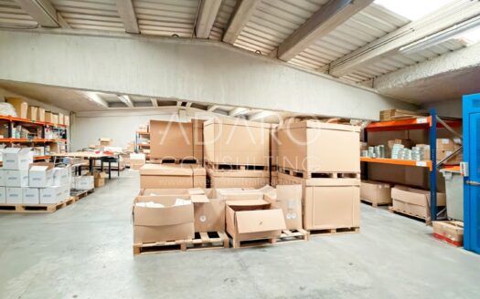 Venta de Nave Industrial en Villaverde 718 m²