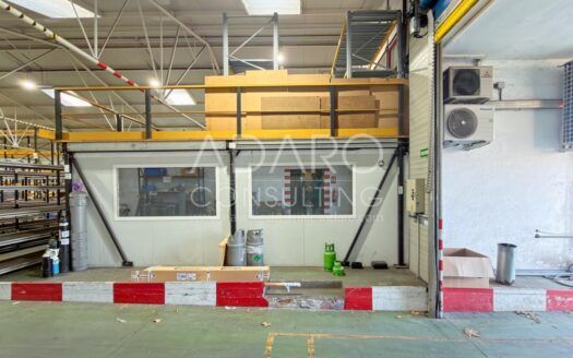 Venta de Nave Industrial en RENTABILIDAD en Torrejón de Ardoz. 2.386 m²