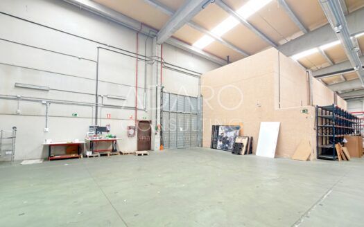 Venta de Nave Industrial en Boadilla del Monte 3.065 m²