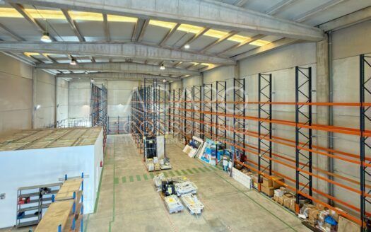 Alquiler de Nave Industrial en San Fernando de Henares 1.052 m²