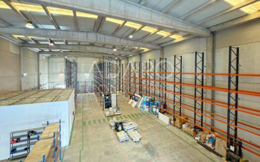Alquiler de Nave Industrial en San Fernando de Henares 1.052 m²