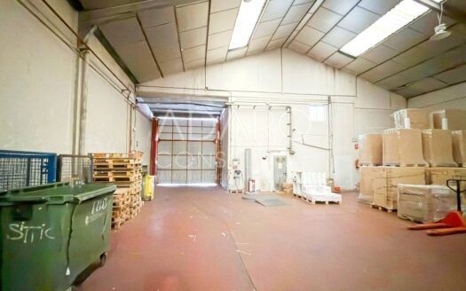 Nave Industrial en venta San Fernando de Henares 2.561 m²