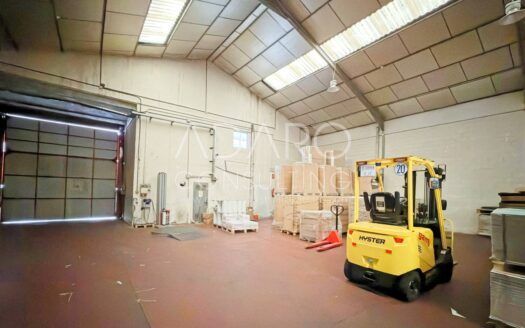 Nave Industrial en venta San Fernando de Henares 2.561 m²