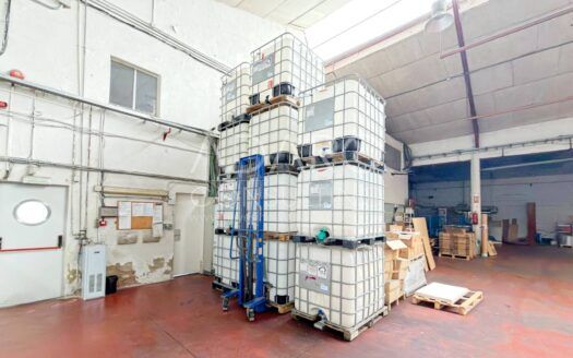Nave Industrial en venta San Fernando de Henares 2.561 m²