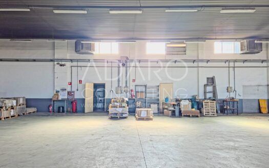 Nave Industrial en alquiler en Fuenlabrada 1.179 m²
