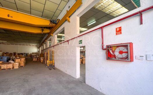 Nave industrial en venta en Humanes de Madrid de 1.016 m²