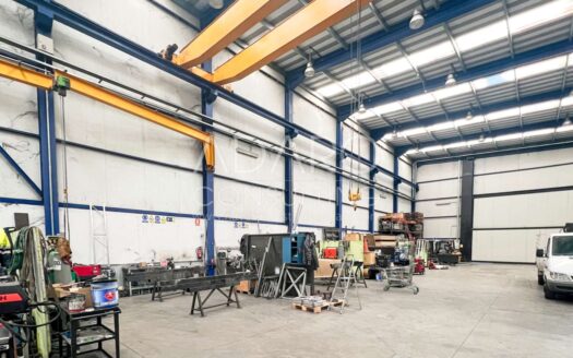 Nave industrial en venta en Daganzo de Arriba de 3.601 m²