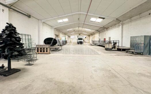 Nave industrial en venta en Pinto de 898 m²