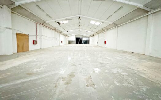 Nave industrial en venta en Pinto de 916 m²