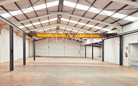 Alquiler de Nave Industrial en Arganda del Rey 840 m²