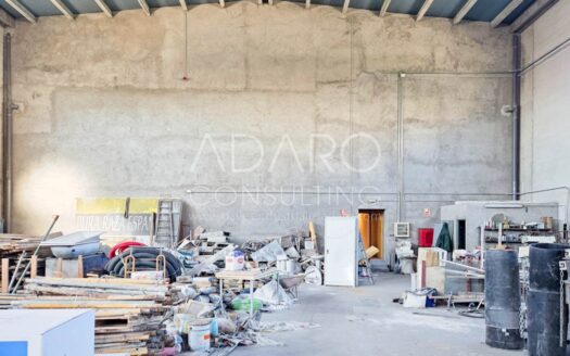 Venta de Nave Industrial en Leganés 1.412 m²