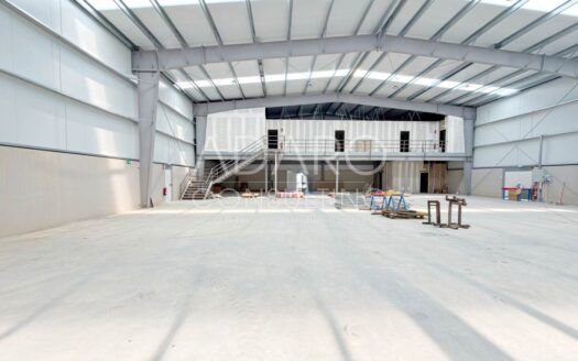 Venta de Nave Industrial en Loeches 1.345 m²