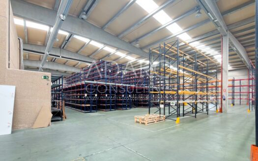 Venta de Nave Industrial en Boadilla del Monte 3.065 m²