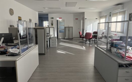 Venta de Nave Industrial en Torrejón de Ardoz 1.290 m²
