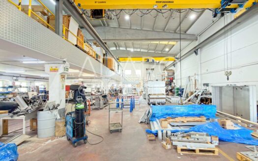 Venta de Nave Industrial en Torrejón de Ardoz 1.290 m²