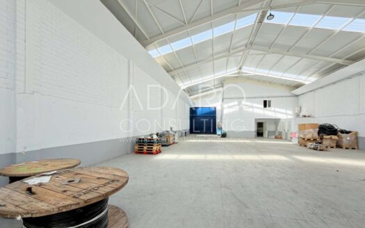 Nave Industrial en alquiler en San Fernando de Henares 778 m²