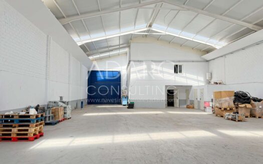 Nave Industrial en alquiler en San Fernando de Henares 778 m²