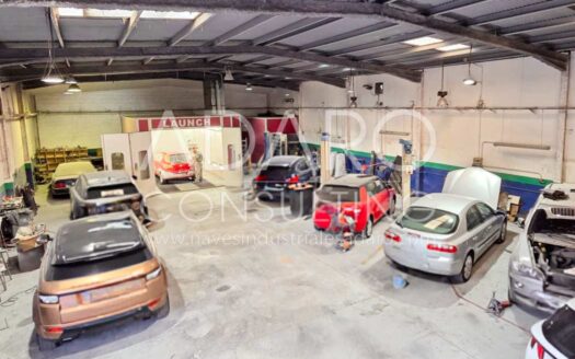 Nave industrial en venta en Velilla de San Antonio 856 m²