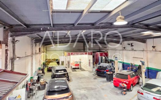 Nave industrial en venta en Velilla de San Antonio 856 m²